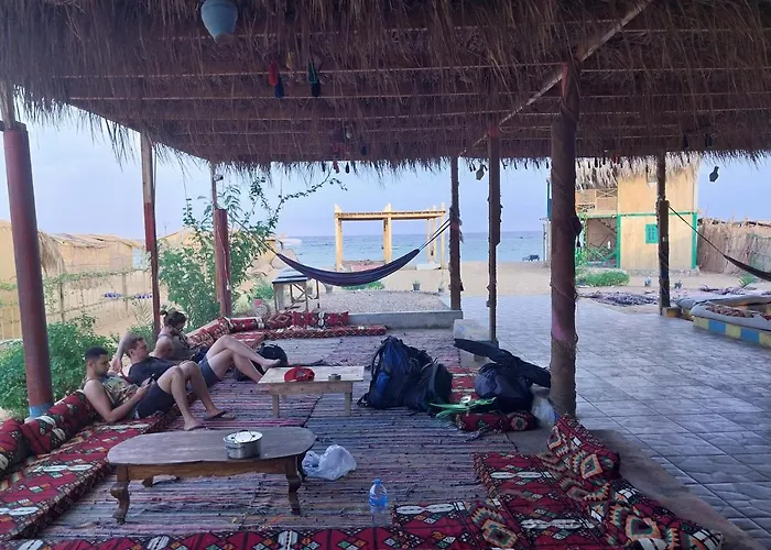 Taj Camp Panzió *